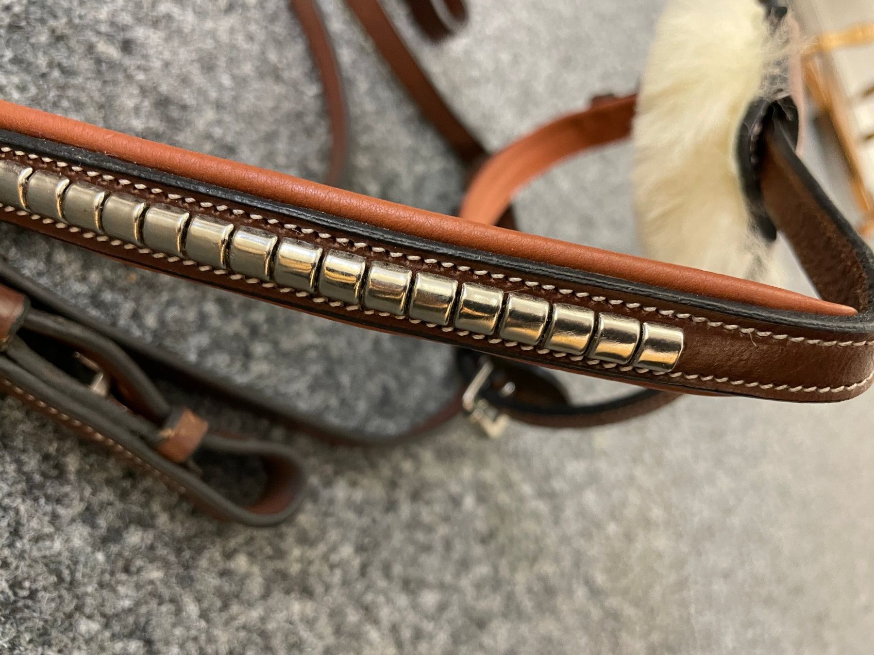 Briglie & Cavezze: Zaum Royal, mex. Nasenband, Full, hellbraun – Usato da Grüt (Gossau ZH) venduto da ecirtaeb56 2