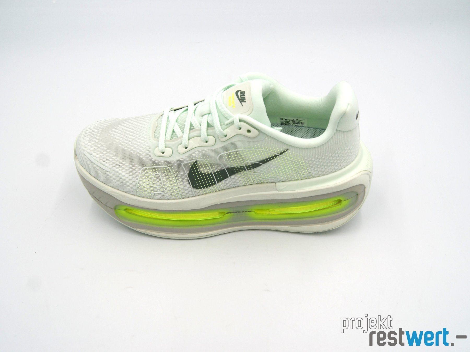Nike Scarpe da uomo: Nike Vomero Premium Sneakers Grösse 43 – Nuovo (secondo la descrizione) da Bülach venduto da restwert_buelach 1