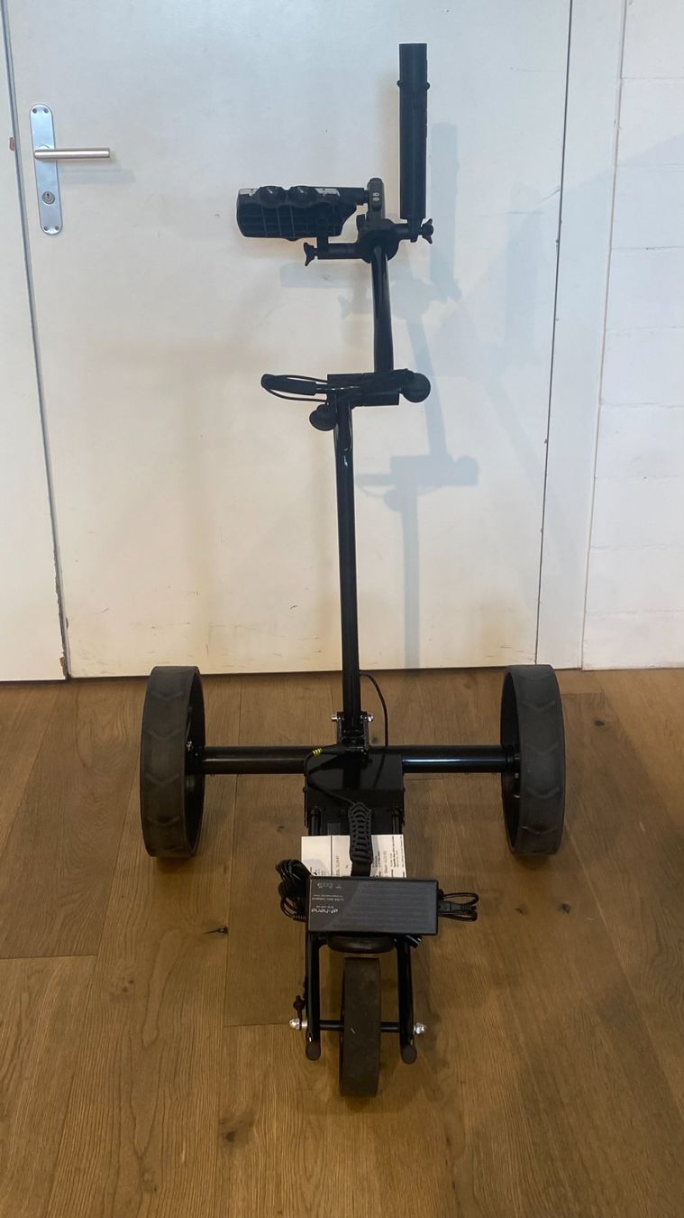 At-Hena Trolley: at-hena Elektro Golf Trolley PACE schwarz – Usato da Dietikon venduto da at-hena 1