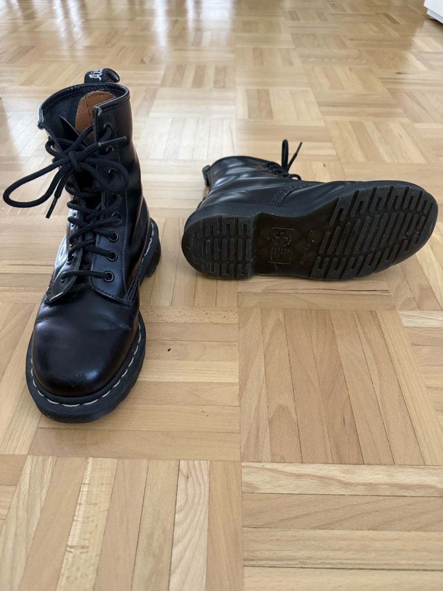 Dr. Martens Herrenschuhe: Dr. Martens Stiefel, Schwarz, Grösse 37 – Gebraucht aus St. Gallen von mon_7snp 1
