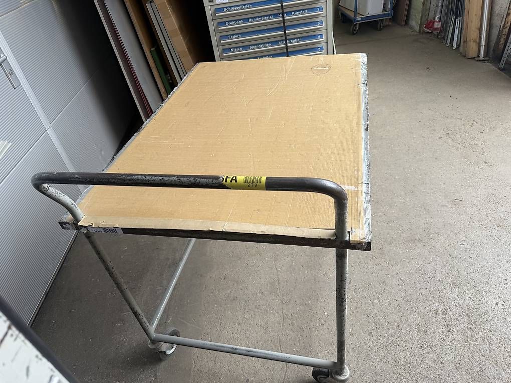 Carrelli di trasporto: Plattformwagen 115x82xH:80cm – Usato da Necker venduto da liq24 1