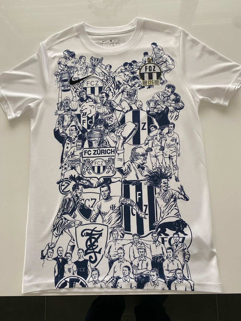 T-shirt: Fc Zürich – Usato da Volketswil venduto da alk_6rmq