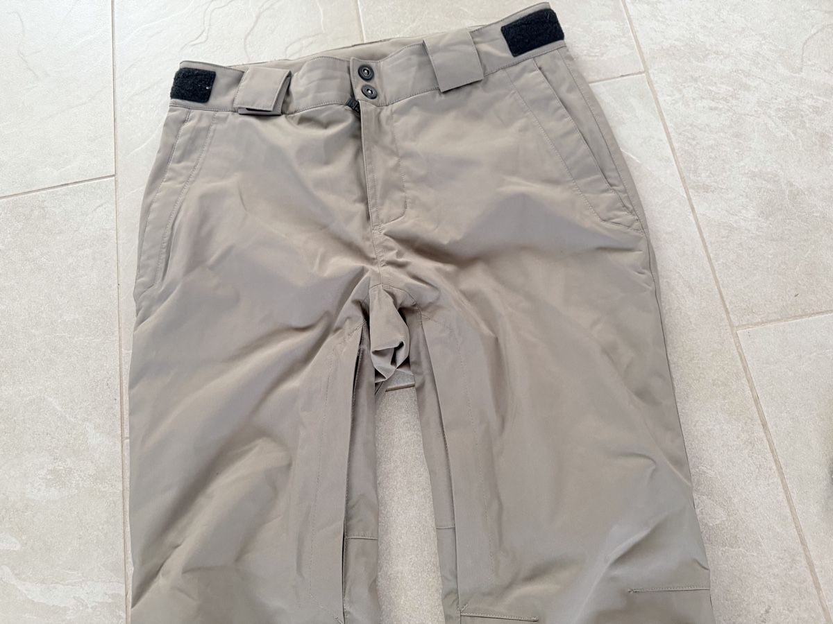 Dope Pantaloni: Dope Damen Skihose Gr. L – Usato da Brüttisellen venduto da Ayersa 2