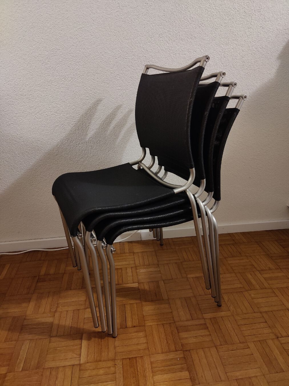 Stühle: 4 Stühle – Gebraucht aus Kilchberg ZH von freshdumbledore01 2