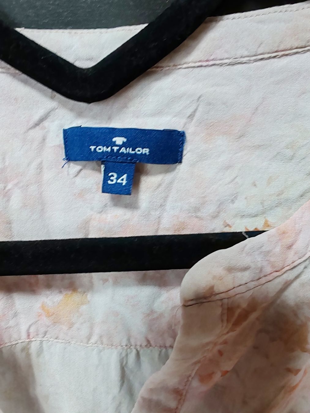 Tom Tailor Camicette: Tom Tailor Bluse, Grösse 34, helles Muster, Top Zustand – Usato da Untervaz venduto da DoniWii1985 1
