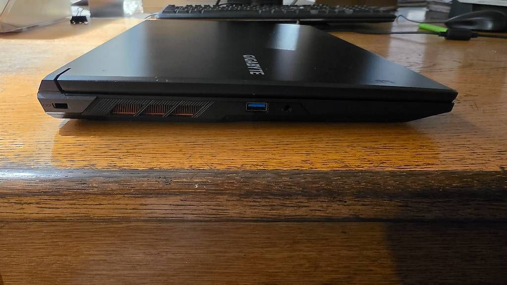Notebook: Gaming Laptop Gigabyte G6X 9KG – Usato da Romanshorn venduto da Helios1994 1