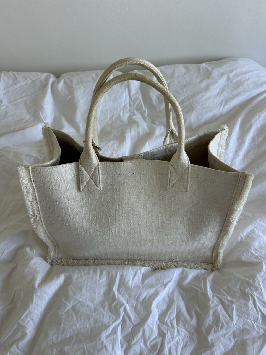 Sandro Borse da donna: Sandro Paris Tote Bag weiss – Usato da Aeugst am Albis venduto da schatzkistee 5