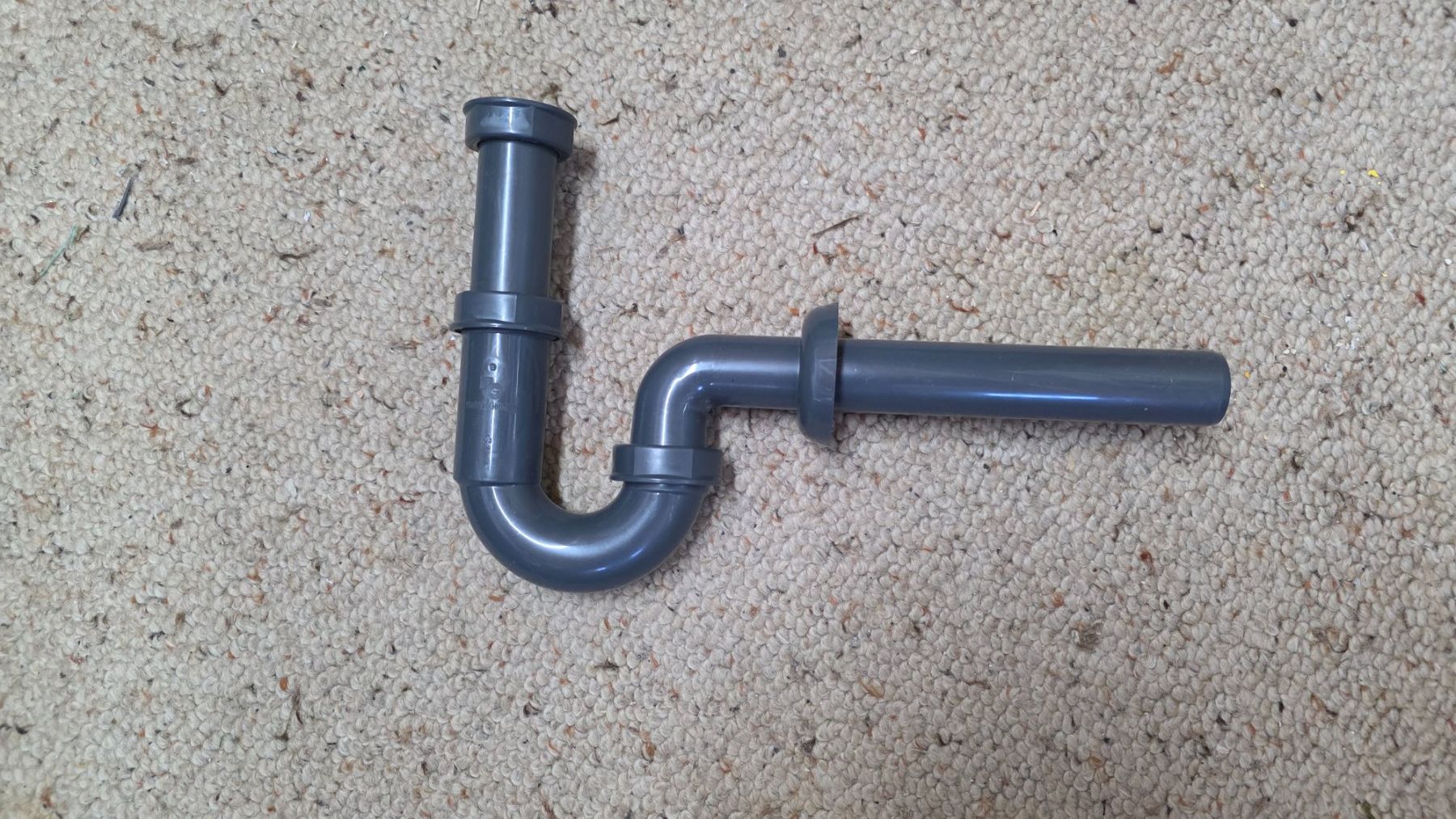 Lavabi & lavandini: Siphon lavabo 32mm x 1 1/4 – Nuovo (secondo la descrizione) da Bionnens venduto da Meg011