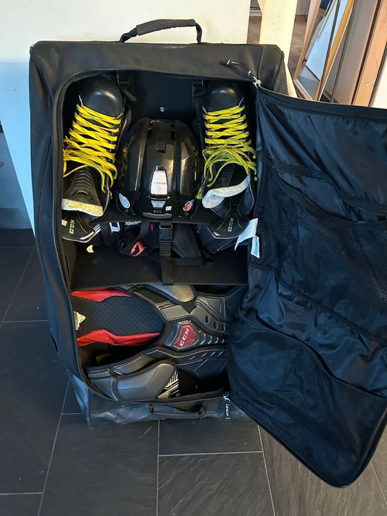 CCM 520 Hockeytasche Mit Rollen - Geräumig Polyester Spielertasche