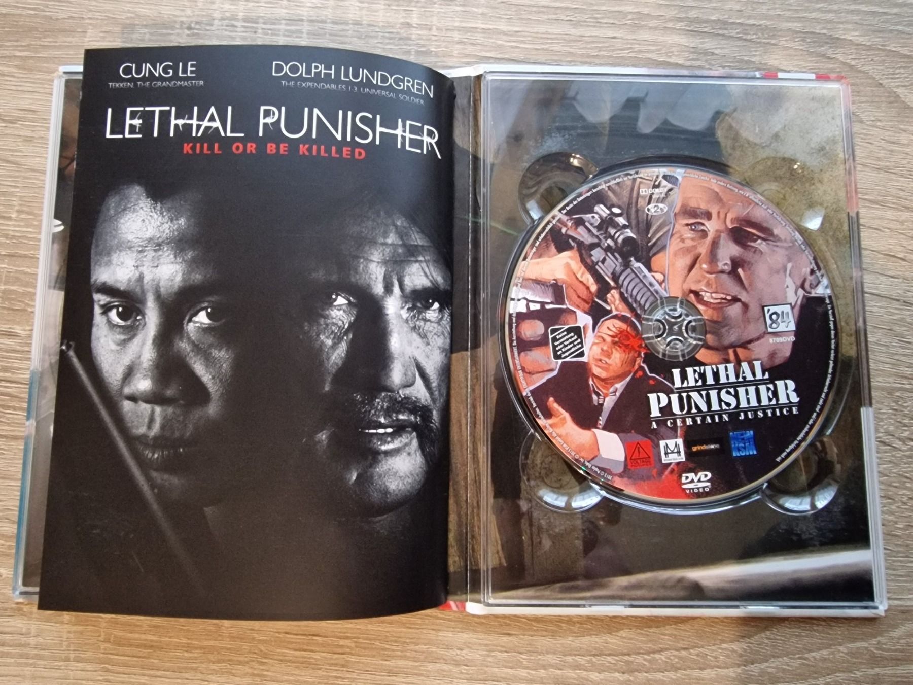 Tutti i DVDs: Lethal Punisher BD Mediabook uncut – Nuovo (secondo la descrizione) da Stein AG venduto da eMODy 3