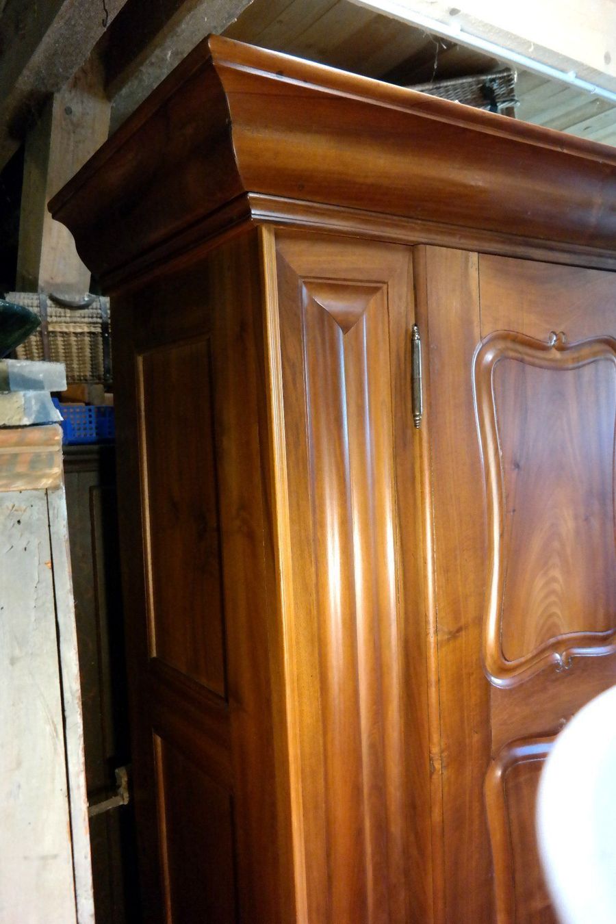 Armadi: schöner stattlicher Barock Schrank – Usato da Opfertshofen SH venduto da museumswert 2