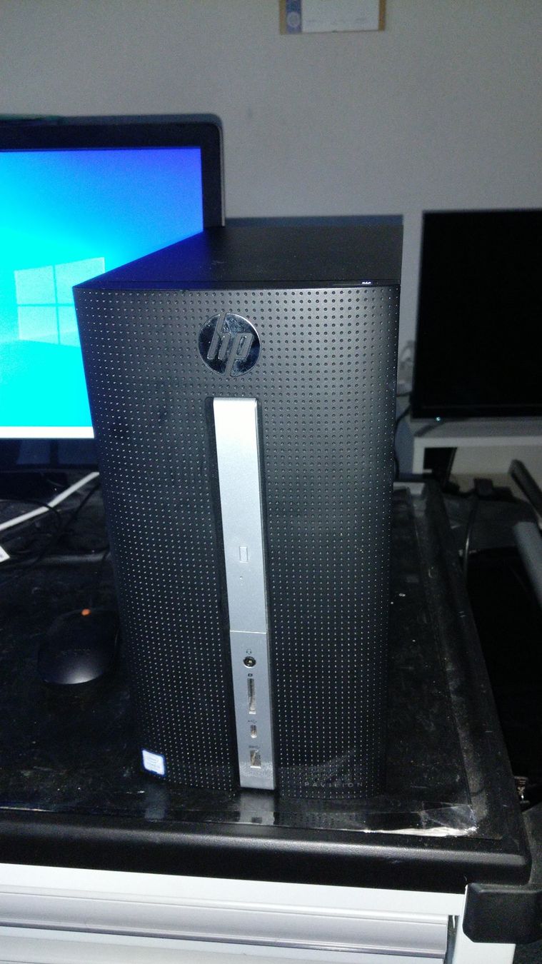 Hewlett Packard PC: HP Pav570-p040nz – Usato da Busswil BE venduto da ritardo1