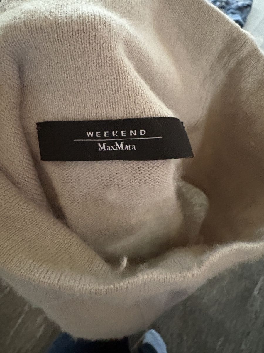 Max Mara Pullover & Sweatshirts: Pull MaxMara – Gebraucht aus Lausanne von Soins 1