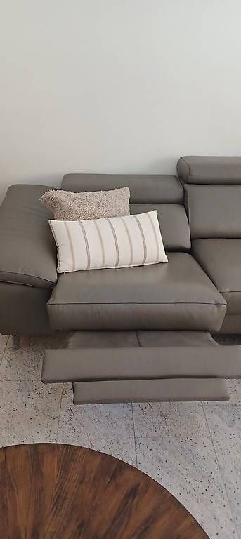 Sofas: Sofa  – Gebraucht aus Biel-Benken BL von Live010 3