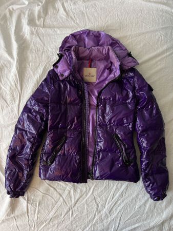 Moncler Daunenjacke Grösse XS Damen Winterjacke violett lila