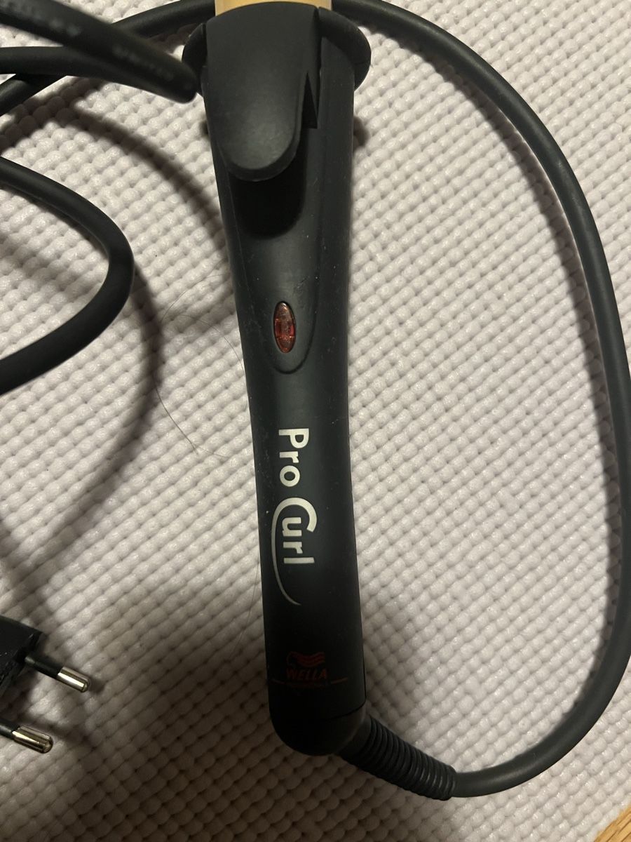 Piastre & Arricciacapelli: Wella Pro Curl 30mm Curling Iron – Usato da Dübendorf venduto da val_9tf6 4