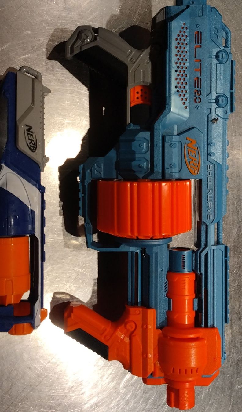 Nerf Spielzeuge: 2 Nerf Pistolen – Gebraucht aus Buchackern von flubua