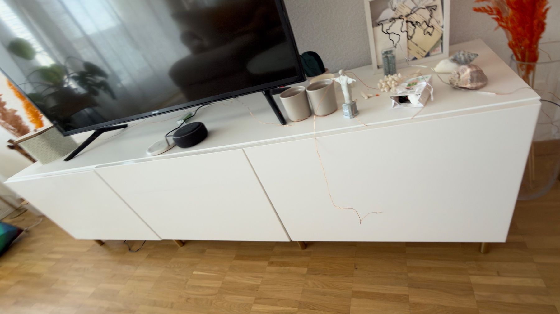 Ikea TV Möbel: IKEA BESTA TV-Bank 180cm – Gebraucht aus Zürich von jen_x9vt