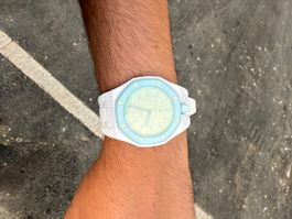 Swatch x Audemars Piguet Royal Pop Blaue Acht