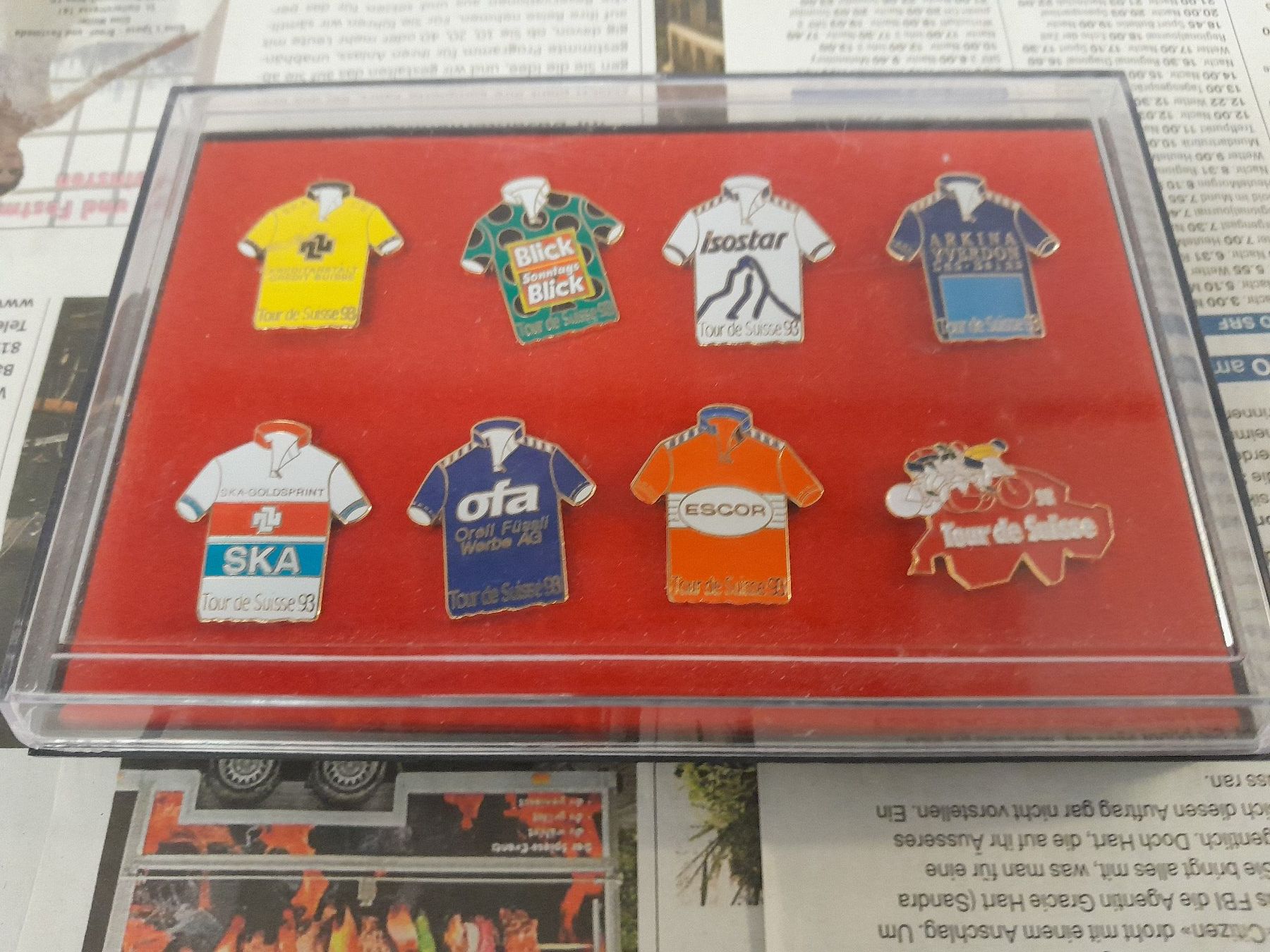 Swiss Placchette & Badge: Tour de Suisse Pin Set – Usato da Rüti ZH venduto da Alemanni 1