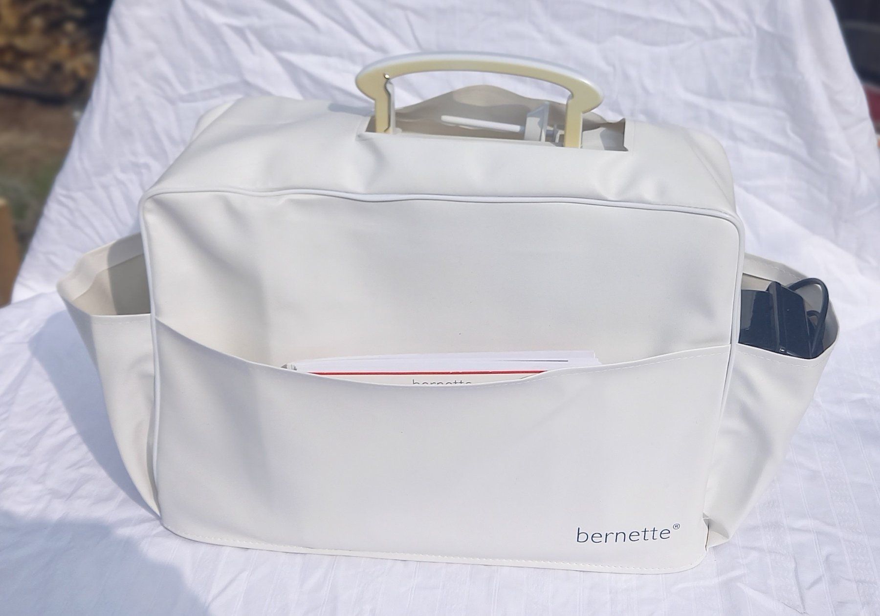 Bernina Macchine da cucire: Bernette special edition Nähmaschiene – Usato da Oberfrittenbach venduto da Damo1 5
