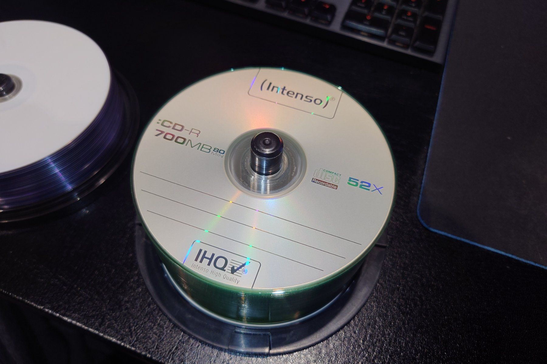 Tutti i DVDs: DVD und CD-R Rohlinge – Nuovo (secondo la descrizione) da Stäfa venduto da SirBobbey 1