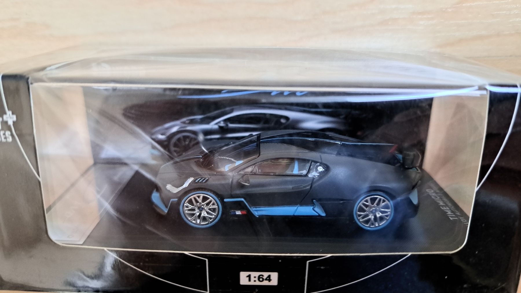 Bugatti Modellini d'auto: Bugatti Divo 1:64 Time Micro, Sammlerstück – Nuovo e nell'imballaggio originale da Boll venduto da romanm0 1