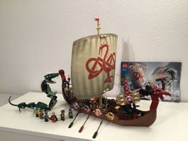 Lego Vikings Viking Ship challenges the Midgard Serpent 7018