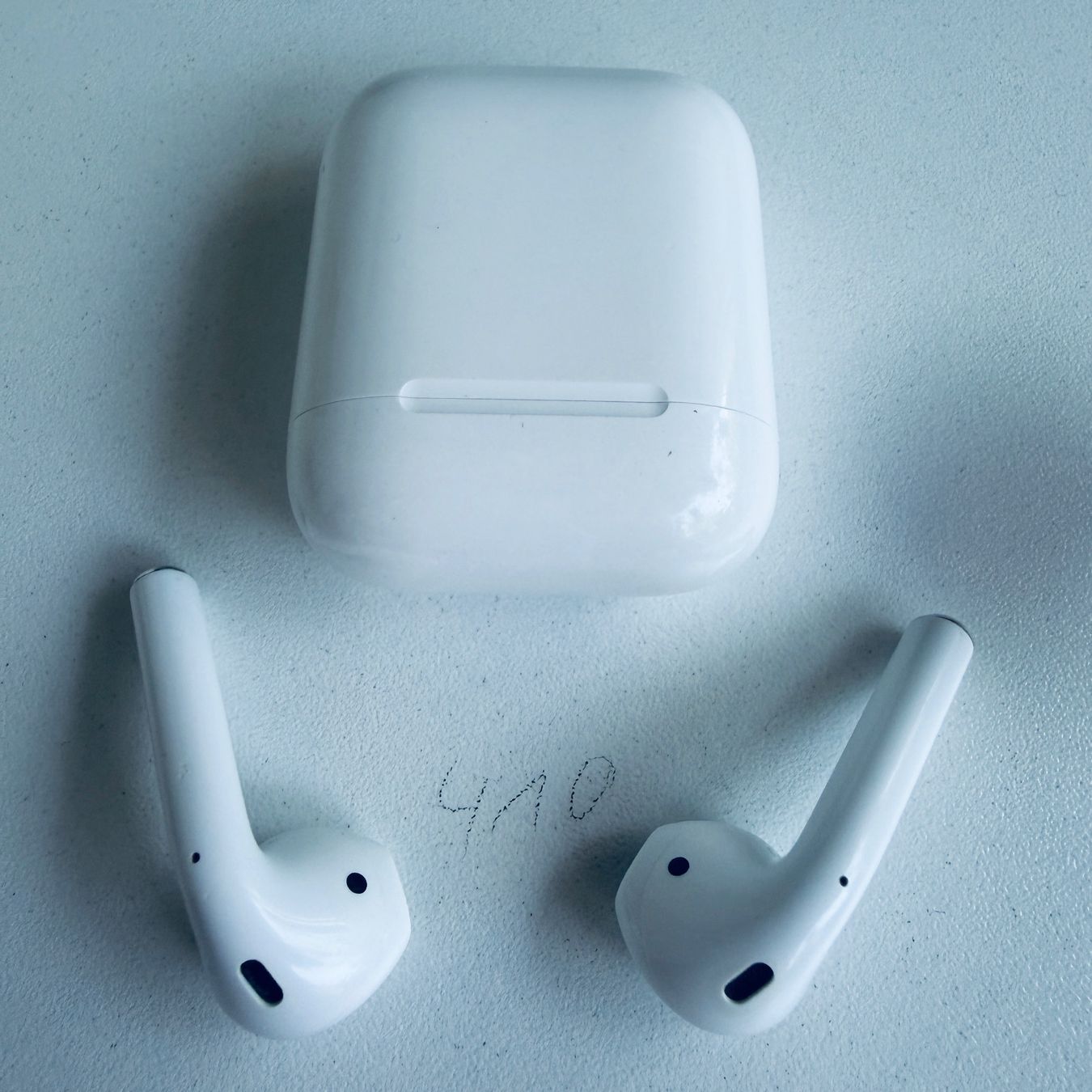 Apple Cuffie: Original Apple AirPods 2 Gen. Wireless Kopfhörer & Case – Usato da Basel venduto da MY.AIRPODS.SHOP 5