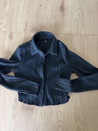 Schicke Bluse in Schwarz, Grösse S 