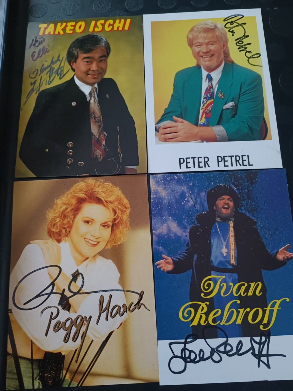Autografi: Musik Set  - 4 signierte Autogrammkarten – Usato da Menziken venduto da Artographs