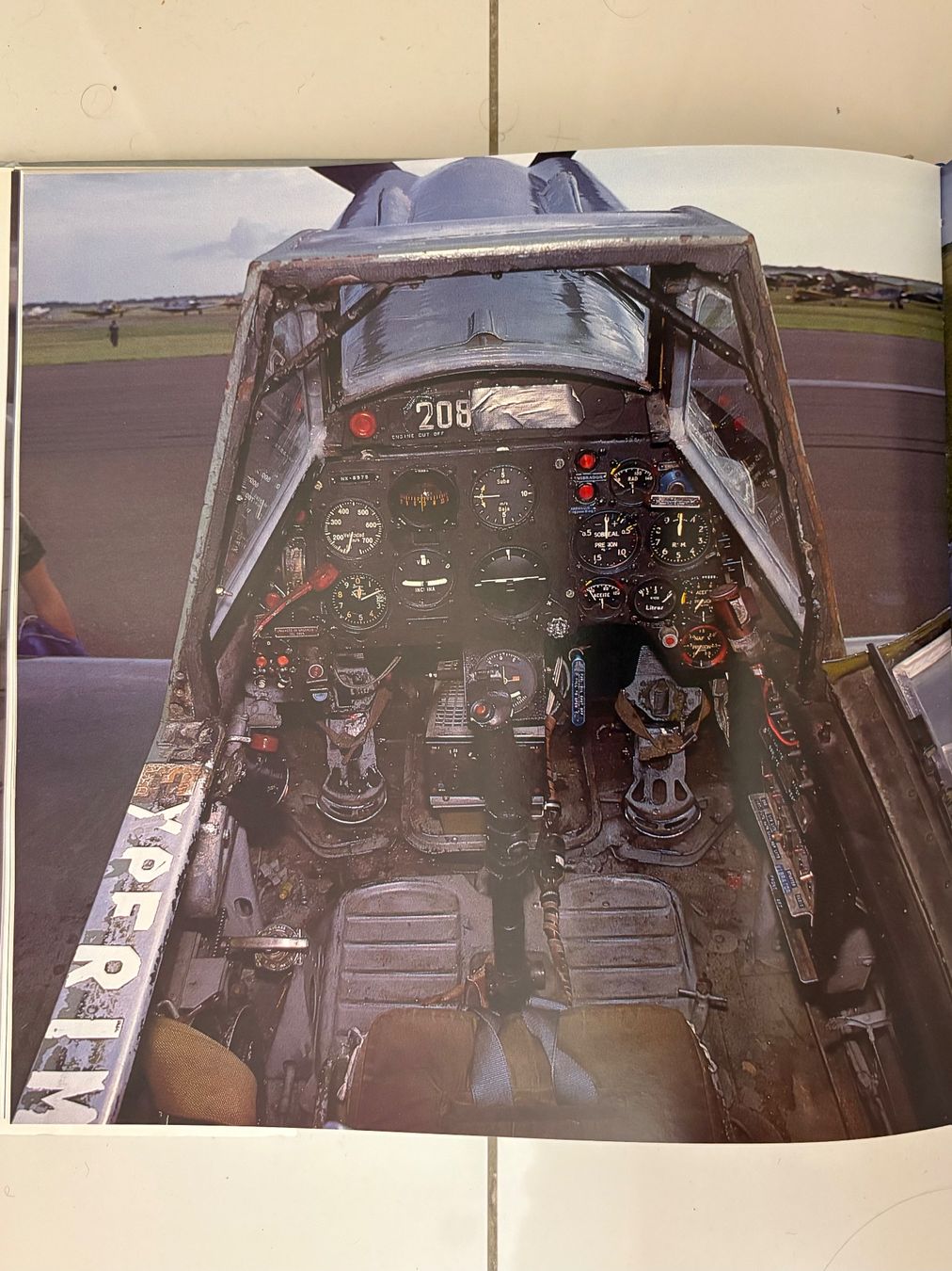Libri: Confederate Air Force - Past Perfect – Usato da Ebnat-Kappel venduto da pourlemerite 1