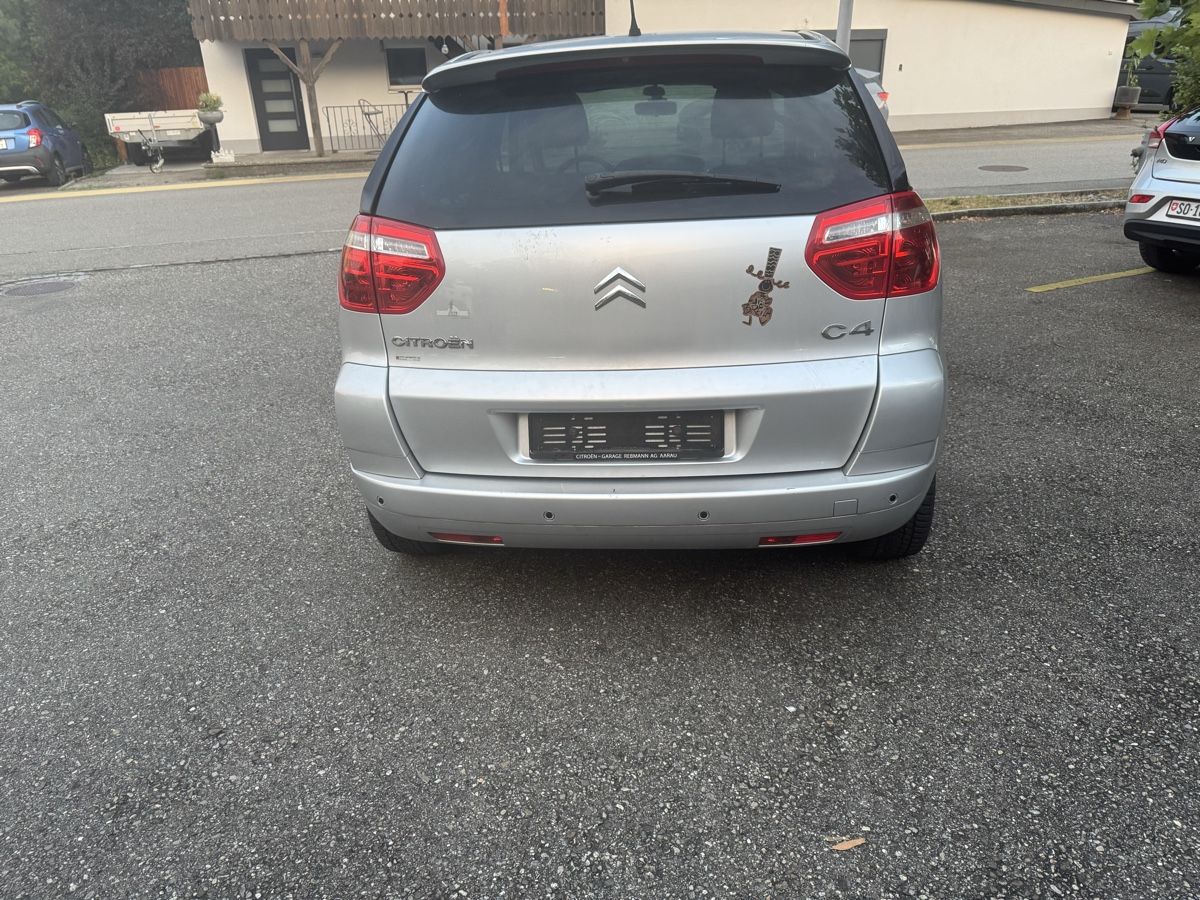 Citroën Autos: Citroen c4 1.6 benzin 2010  – D'occasion à Obergösgen par Jasmin.31 4