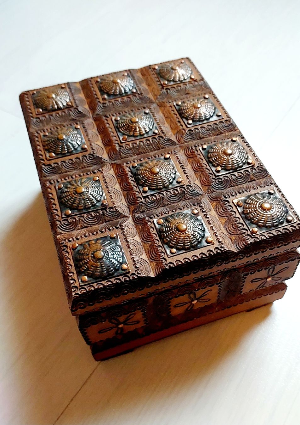 Articoli in legno: Schmuck Aufbewahrung – Usato da Brunnen venduto da CHOUCHOU.