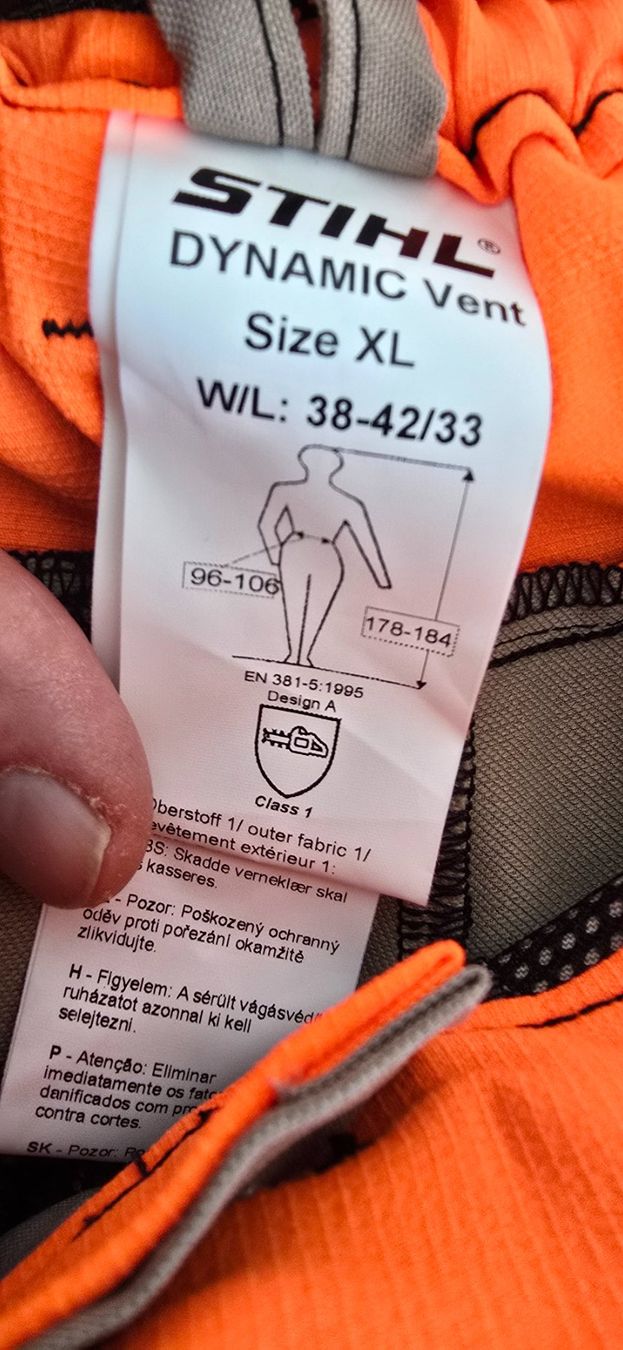 Pantaloni: STIHL Schnittschutz-Bundhose DYNAMIC Vent – Usato da Horw venduto da pil07 1