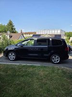 Seat Alhambra mit elektrischen Schiebetüren 