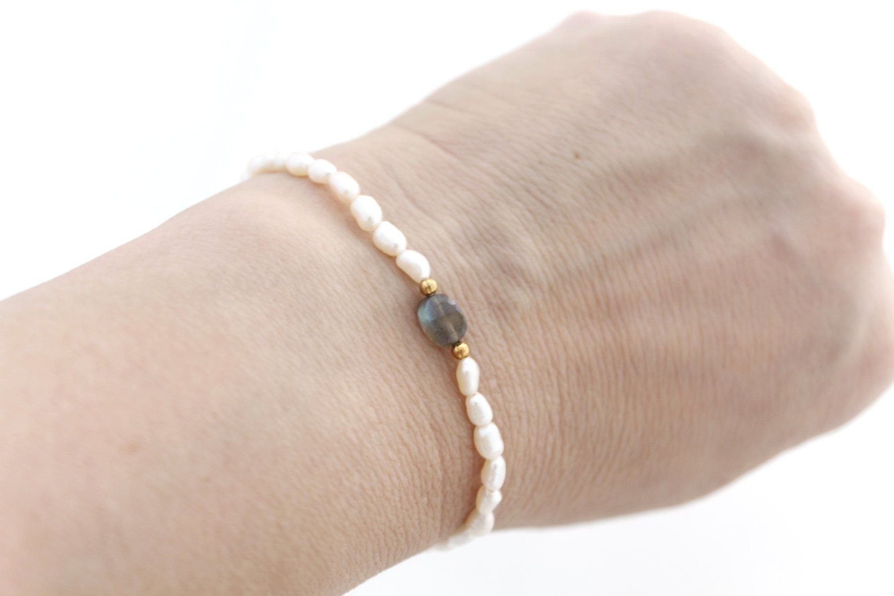 Armbänder & -reifen: Reisperlen Armband handmade, Labradorit Stein elastisch Neu – Neu (gemäss Beschreibung) aus Goldach von byBigo