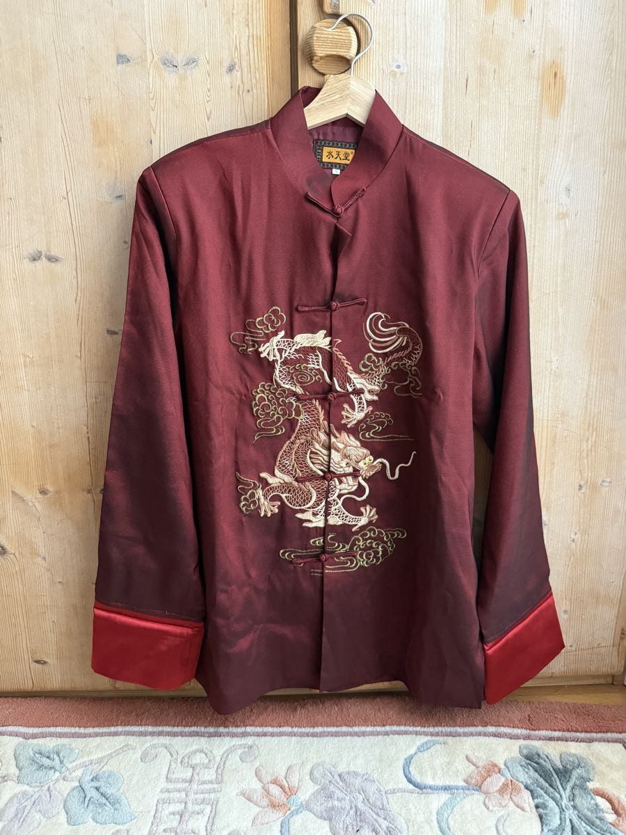 Giacche: Dragon Brocade Jacket Burgundy Size L – Usato da Zürich venduto da Eb_