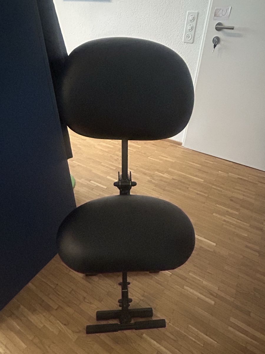 Chaises hautes: Gitarrenstuhl – Neuf (Voir description) à zürich par N2424 1