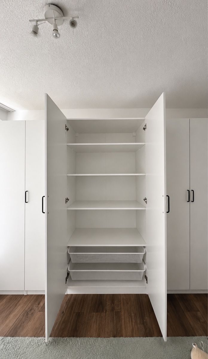 Ikea Armoires: Neuwertiger Pax Kleiderschaft – Neuf (Voir description) à Heimberg par sar_5xc7 2
