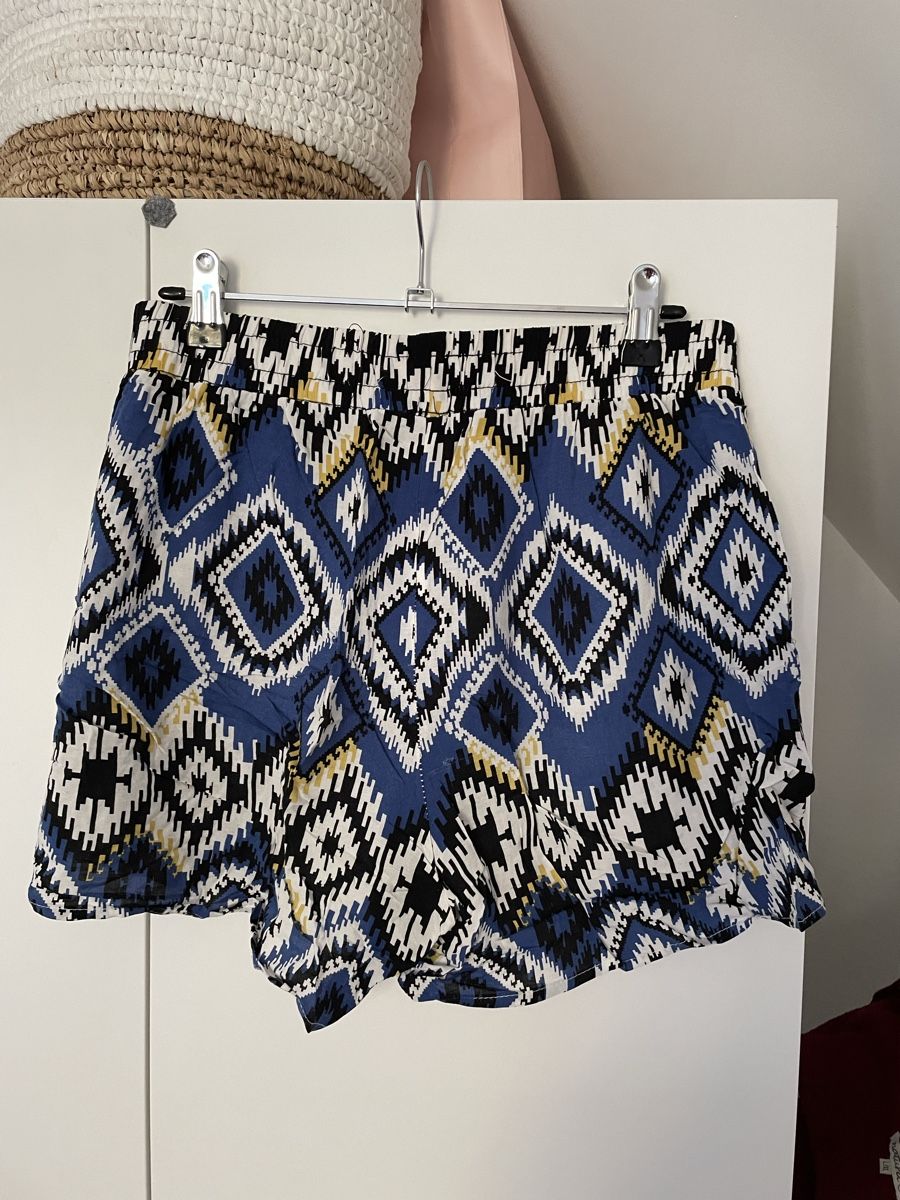 Pantaloni: Summer shorts – Usato da Zürich venduto da Ali-Olmi 2