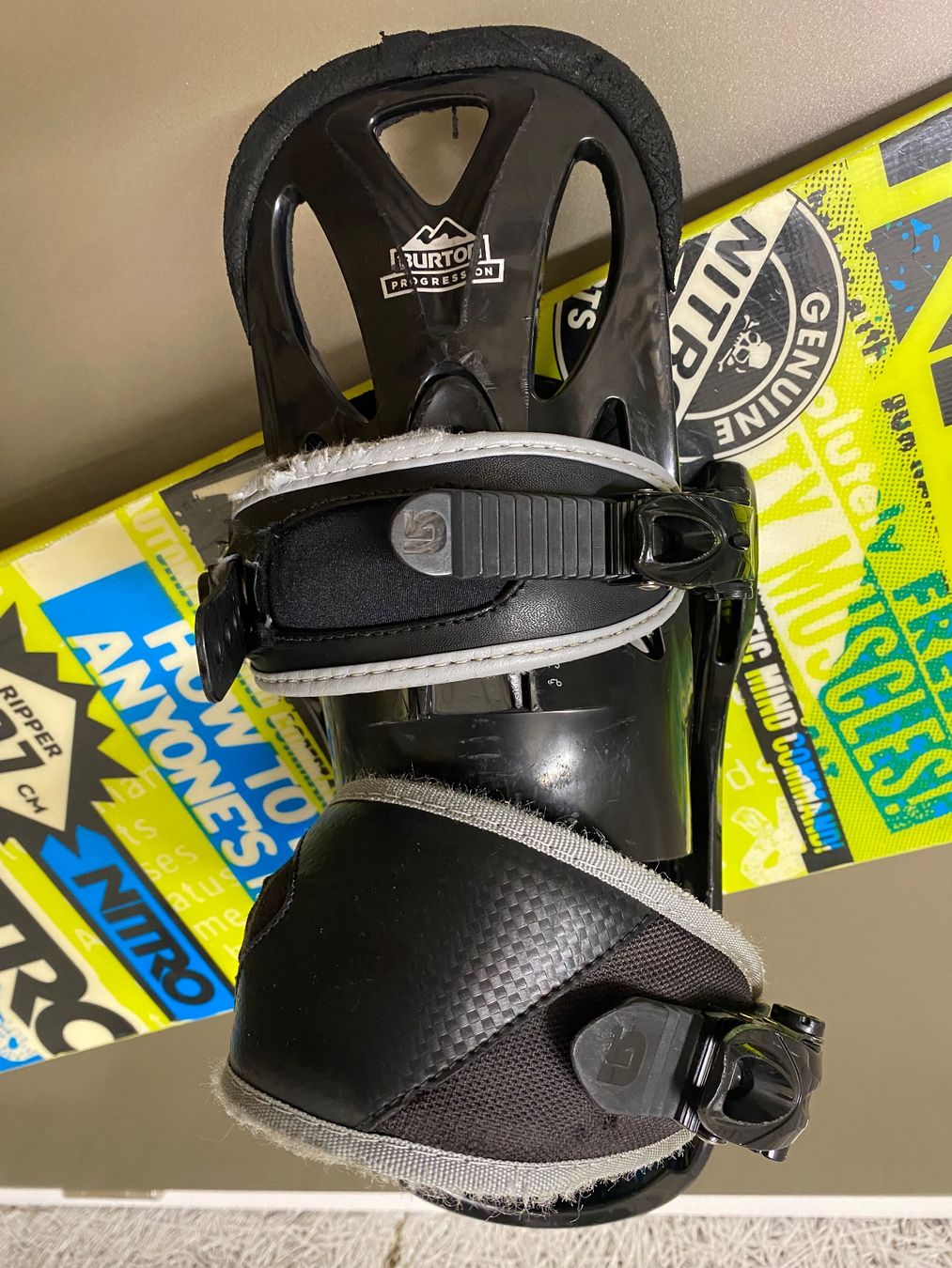 Snowboard Nitro Boards: Snowboard Nitro Ripper 137 – Gebraucht aus Aarau Rohr von cutless 2