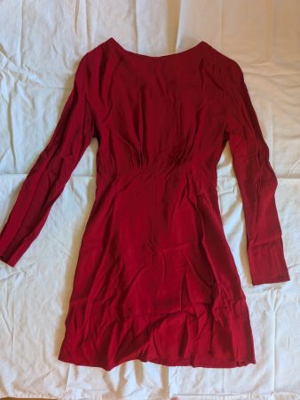 Schickes rotes Kleid