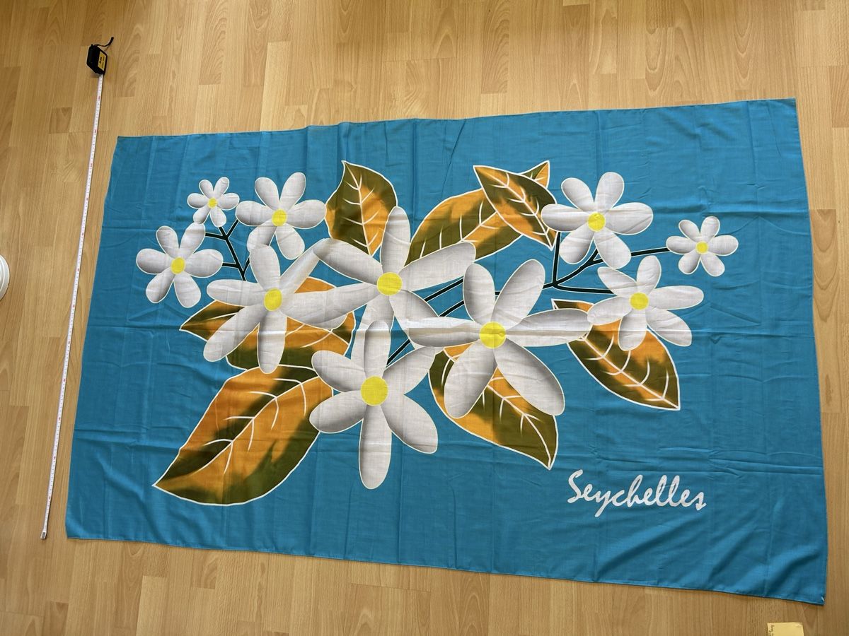 Tessuti: Seychelles Stoff, hellblau mit Blumenmuster, neu – Nuovo (secondo la descrizione) da Biel/Bienne venduto da SandraDG 2