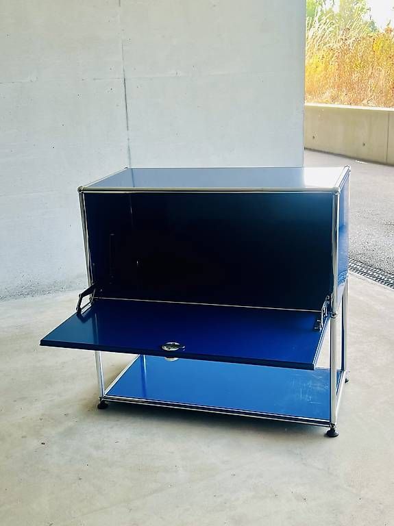 Regale: USM Haller Regal in enzian-blau – Gebraucht aus Kreuzlingen von polychromos 1