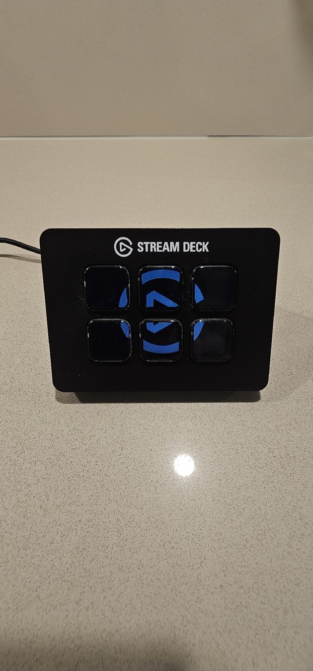 Tutti gli attrezzi: Elgato Stream Deck Mini – 6 Customizable LCD Keys – Usato da Cadenazzo venduto da TanklabsGaming
