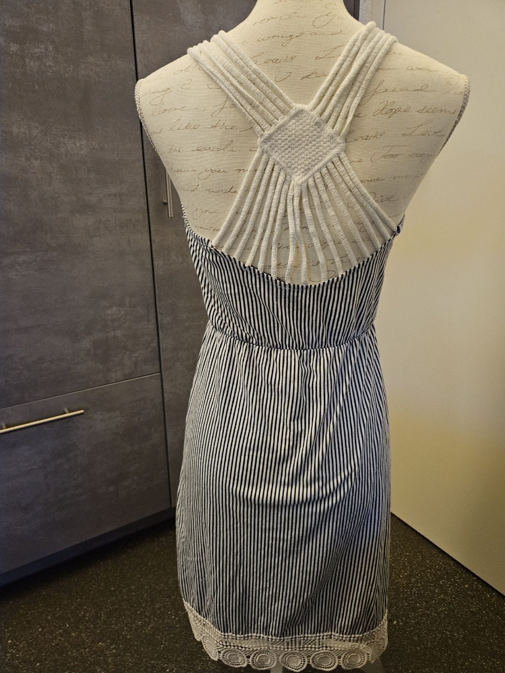 Kleider: AMDS Jeans Kleid gestreift mit Spitze Grösse S  – Neu (gemäss Beschreibung) aus Anwil von tamoos 1