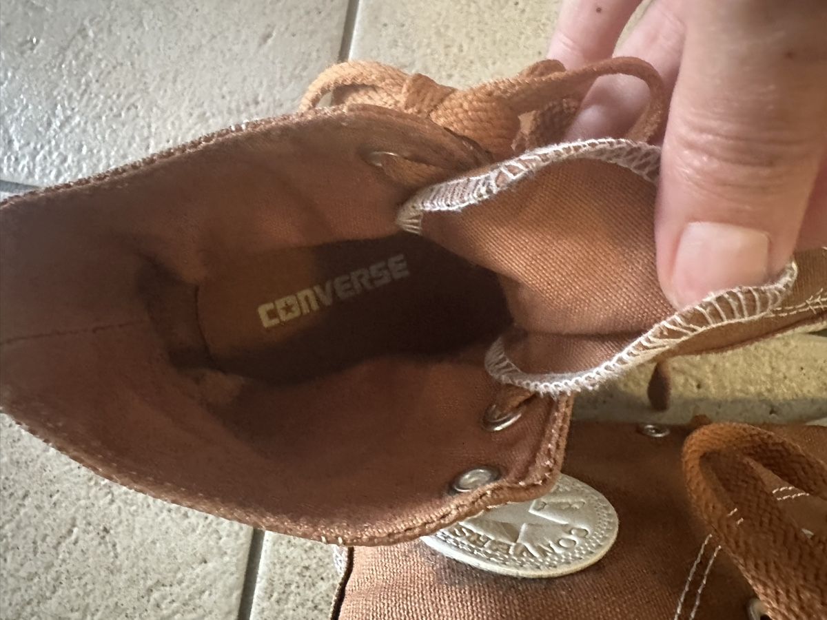 Converse Chaussures femmes: Converse All Star Camel Gr 40 – D'occasion à Sierre par Tracy83 4