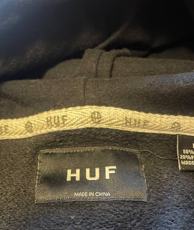 Pullover & Sweatshirts: HUF Hoodie/Kapuzenpulli Gr. M schwarz  – Gebraucht aus Zürich von ele_hhb2 2