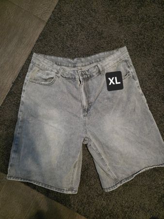 Jeansshorts hellblau Grösse XL gebrauchter Zustand